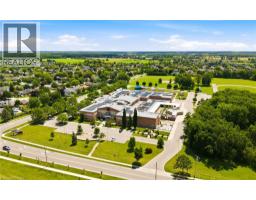 16 SCOTTACRES Boulevard - 37