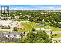 16 SCOTTACRES Boulevard - 38