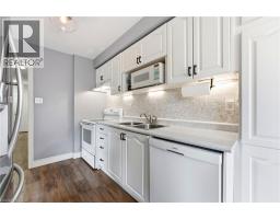 31 WAKEFIELD Lane - 12