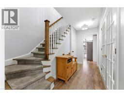 31 WAKEFIELD Lane - 16