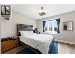31 WAKEFIELD Lane - 20