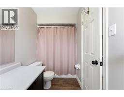 31 WAKEFIELD Lane - 23