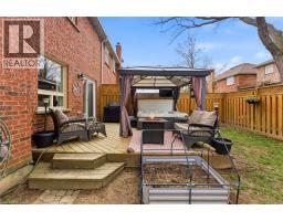 31 WAKEFIELD Lane - 29