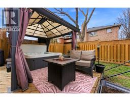 31 WAKEFIELD Lane - 31