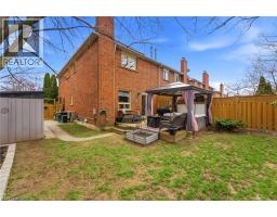 31 WAKEFIELD Lane - 32
