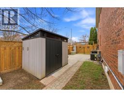 31 WAKEFIELD Lane - 33