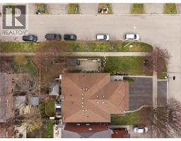 31 WAKEFIELD Lane - 37