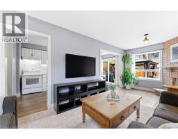 31 WAKEFIELD Lane - 8