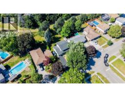 26 PENROSE Avenue - 40