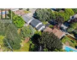 26 PENROSE Avenue - 43