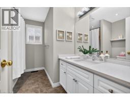 17 UDELL Way - 36