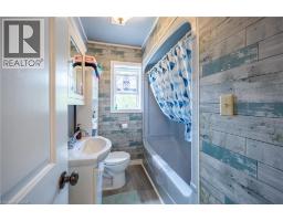 110 TALBOT Road - 14