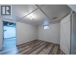 110 TALBOT Road - 22