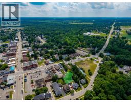 110 TALBOT Road - 46