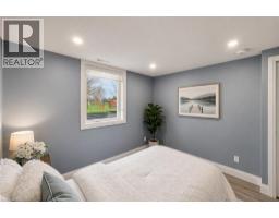 86 CARLYLE Drive - 24