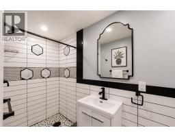 86 CARLYLE Drive - 25