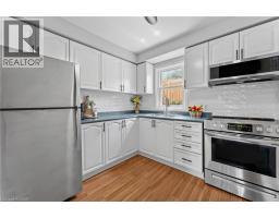 465 BEECHWOOD Place UnitNo. 12 - 14