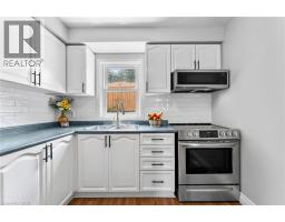 465 BEECHWOOD Place UnitNo. 12 - 15