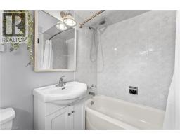 465 BEECHWOOD Place UnitNo. 12 - 32