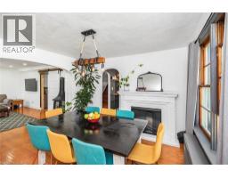 32 GRANT Avenue - 12