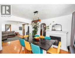 32 GRANT Avenue - 13