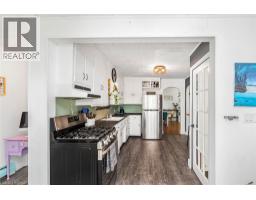 32 GRANT Avenue - 20