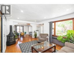 32 GRANT Avenue - 8