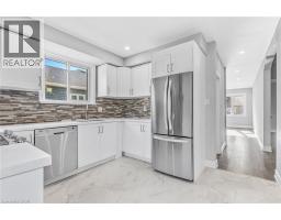 146 CRAIGROYSTON Road - 12