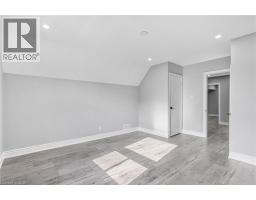 146 CRAIGROYSTON Road - 26
