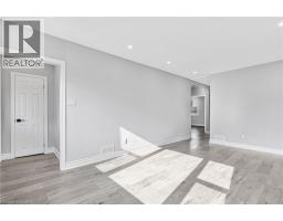 146 CRAIGROYSTON Road - 4