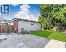 146 CRAIGROYSTON Road - 41