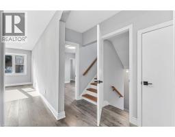 146 CRAIGROYSTON Road - 8