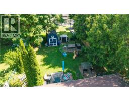 137 FRANCIS Street - 31