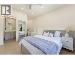 282 ROBINA Road - 30
