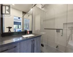 282 ROBINA Road - 34