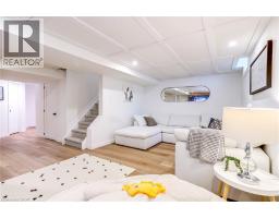 34 AMBLECOTE Place - 35