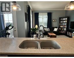 14 SAUNDERS Drive UnitNo. 307 - 15