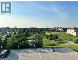 14 SAUNDERS Drive UnitNo. 307 - 31