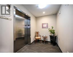 14 SAUNDERS Drive UnitNo. 307 - 5