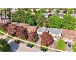 137 DOVERCLIFFE Road - 40