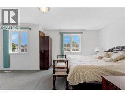 102 CHATEAU Crescent - 17