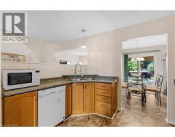 102 CHATEAU Crescent - 8