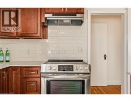 31 CAMERON Avenue - 12