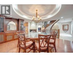 34 FORSYTH Crescent - 10