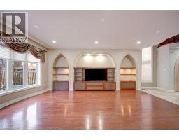 34 FORSYTH Crescent - 14