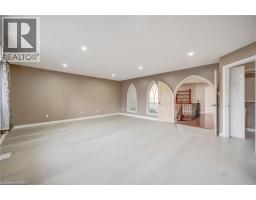 34 FORSYTH Crescent - 27