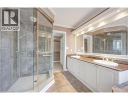 34 FORSYTH Crescent - 30