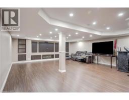 34 FORSYTH Crescent - 41