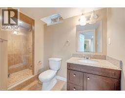 34 FORSYTH Crescent - 43