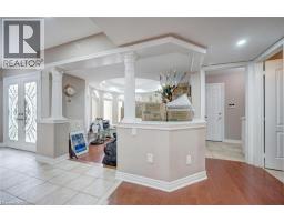 34 FORSYTH Crescent - 6